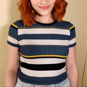 Striped short-sleeved yellow + blue cropped knit